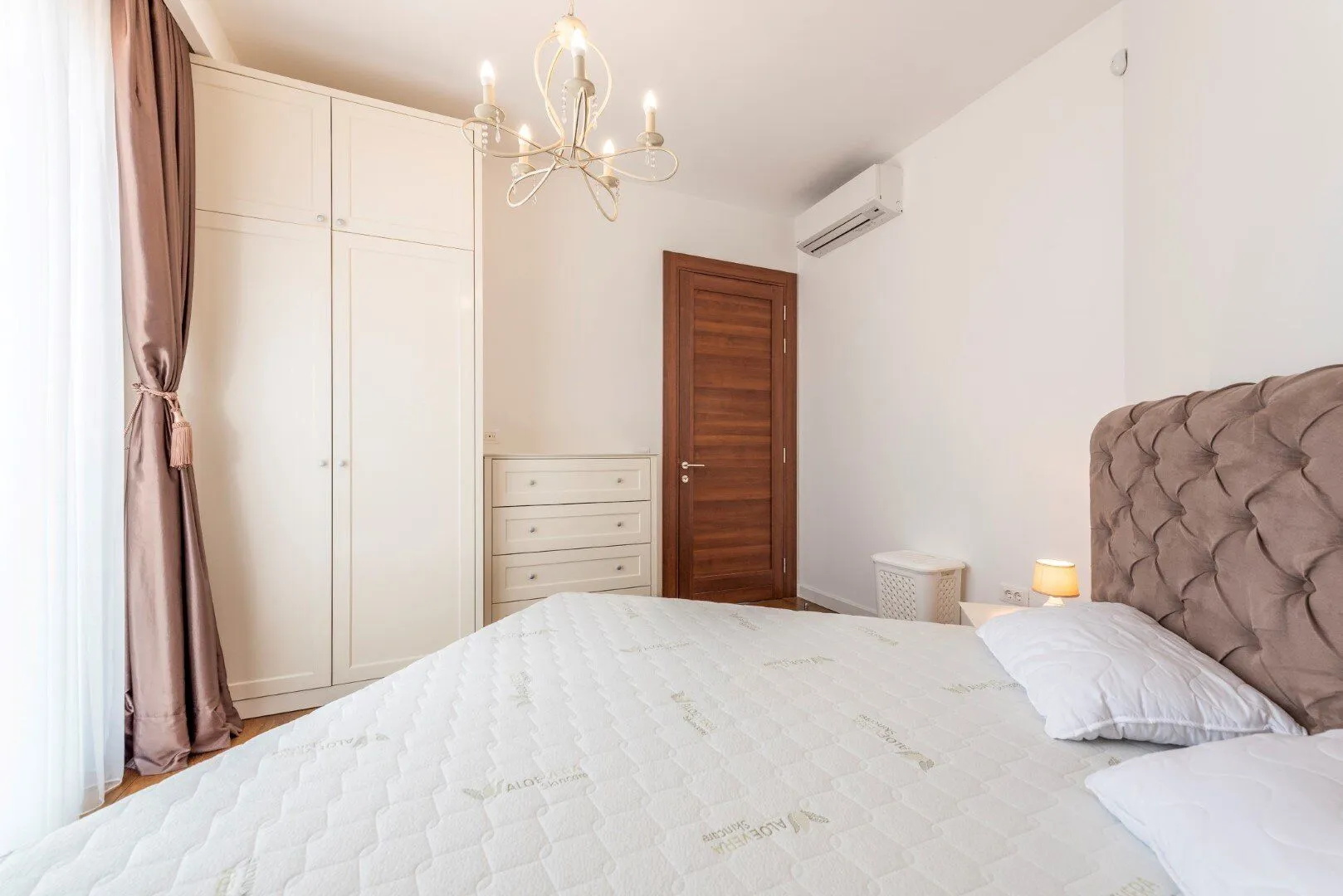 Sale, three bedroom apartment, 182m², Skočiđevojka, Budva