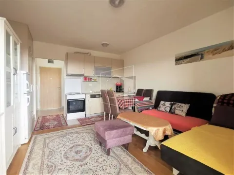 Izdavanje, stan, 30m², Stari Aerodrom, Podgorica - image 1