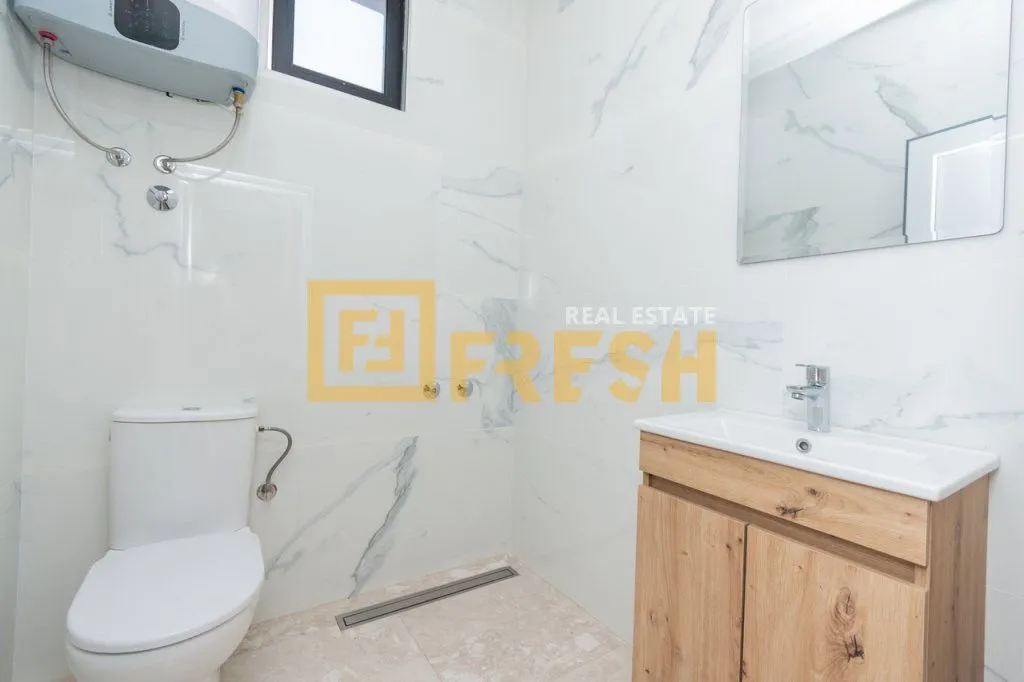 Rent, office space, 500m², Tuzi, Podgorica