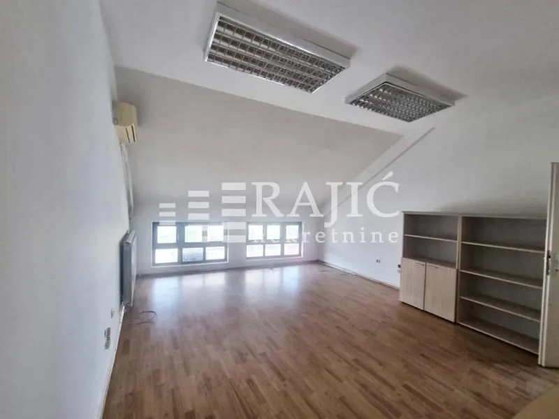 Rent, office space, 160m², Južni Bulevar, Vračar Sve Podlokacije
