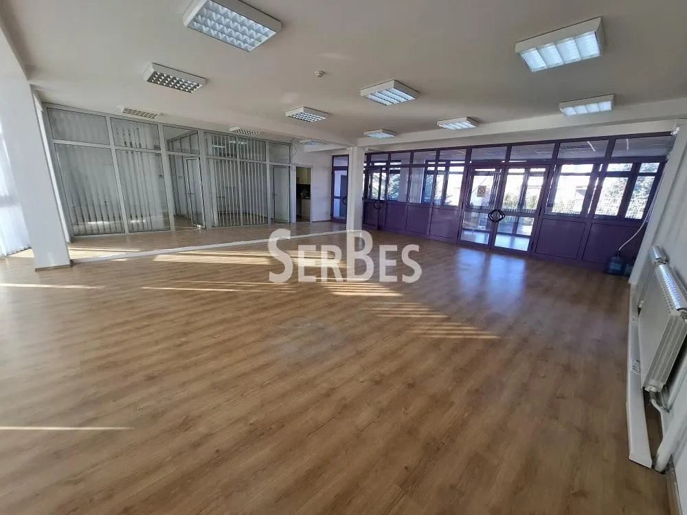 Rent, office space, 200m², Adamovićevo Naselje, Novi Sad Sve Podlokacije