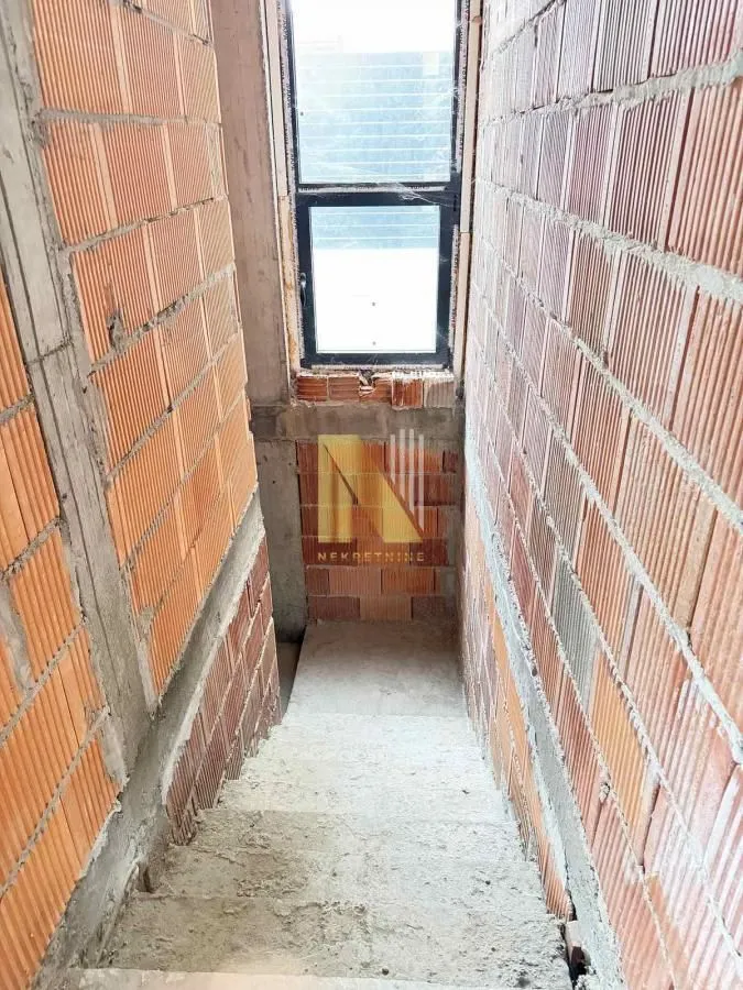 Rent, office space, 220m², Sajmište, Novi Sad