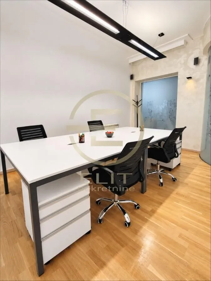 Rent, office space, 20m², Centar, Novi Sad