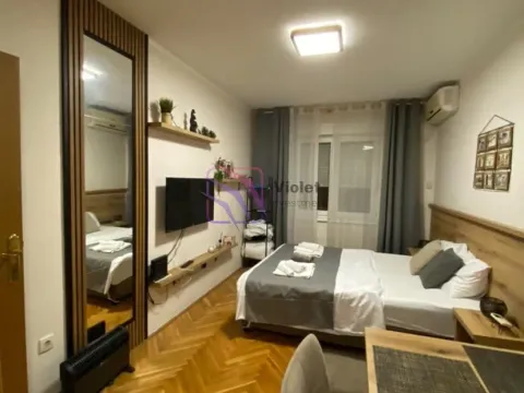 Sale, house, 22m², Blok 6, Podgorica - image 12