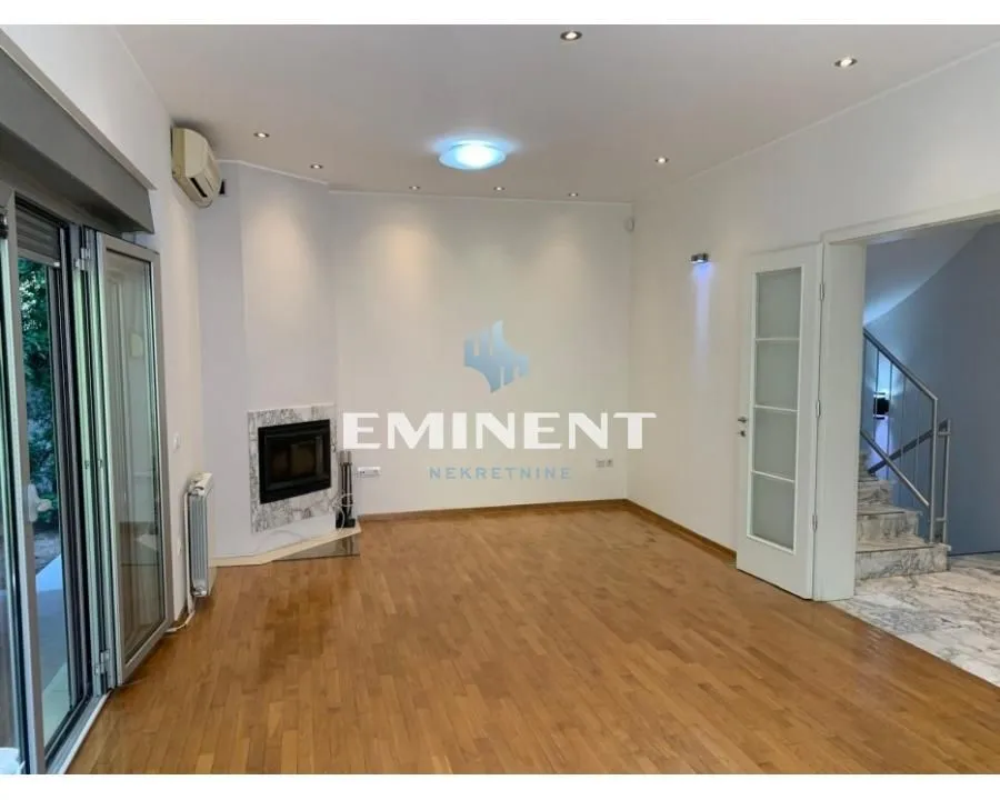 Rent, house, 220m², Senjak, Beograd