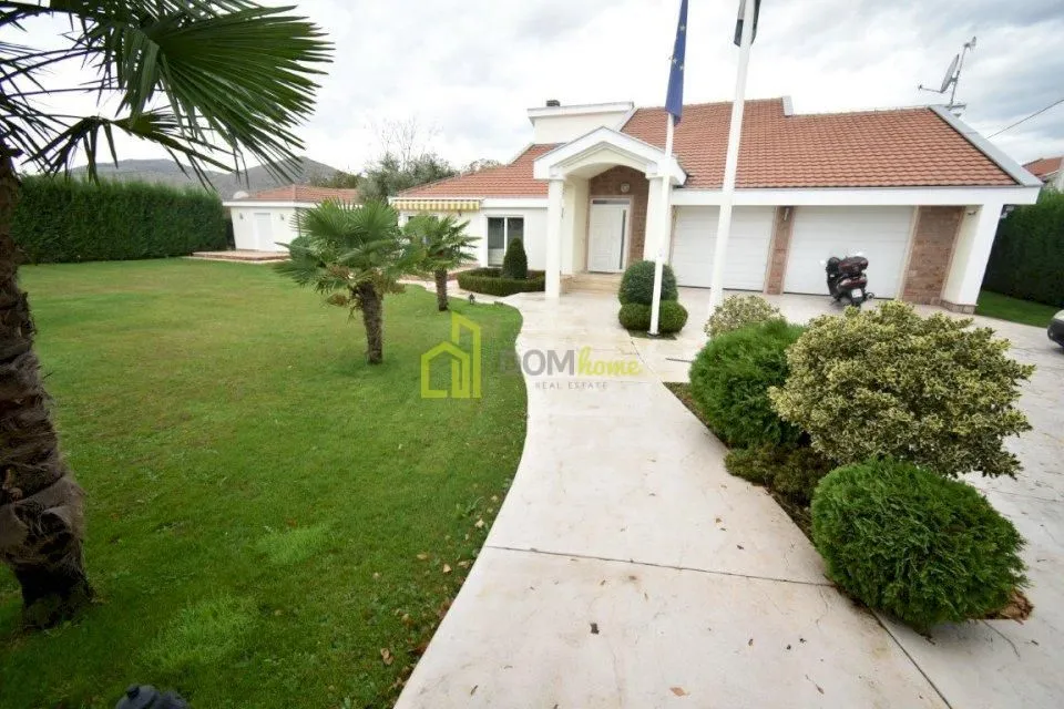 Rent, house, 212m², Donji Kokoti, Podgorica