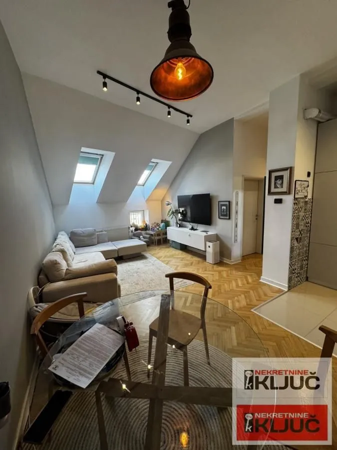 Prodaja, dvosoban stan, 43m², Rotkvarija, Novi Sad Sve Podlokacije