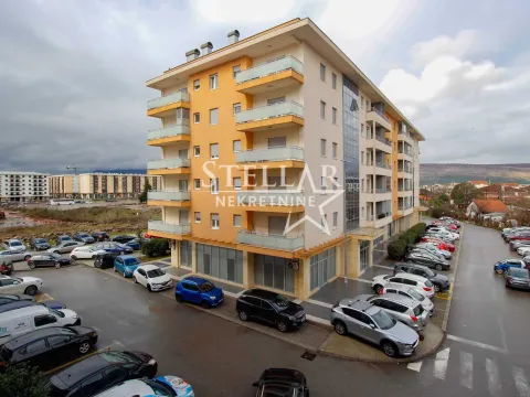 Izdavanje, jednosoban stan, 54m², City Kvart, Podgorica - image 12