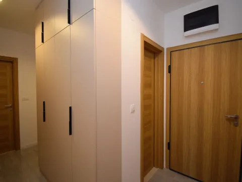 Izdavanje, dvosoban stan, 71m², New City, Podgorica - image 5