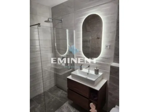 Izdavanje, trosoban stan, 85m², Stari Grad, Beograd - image 11