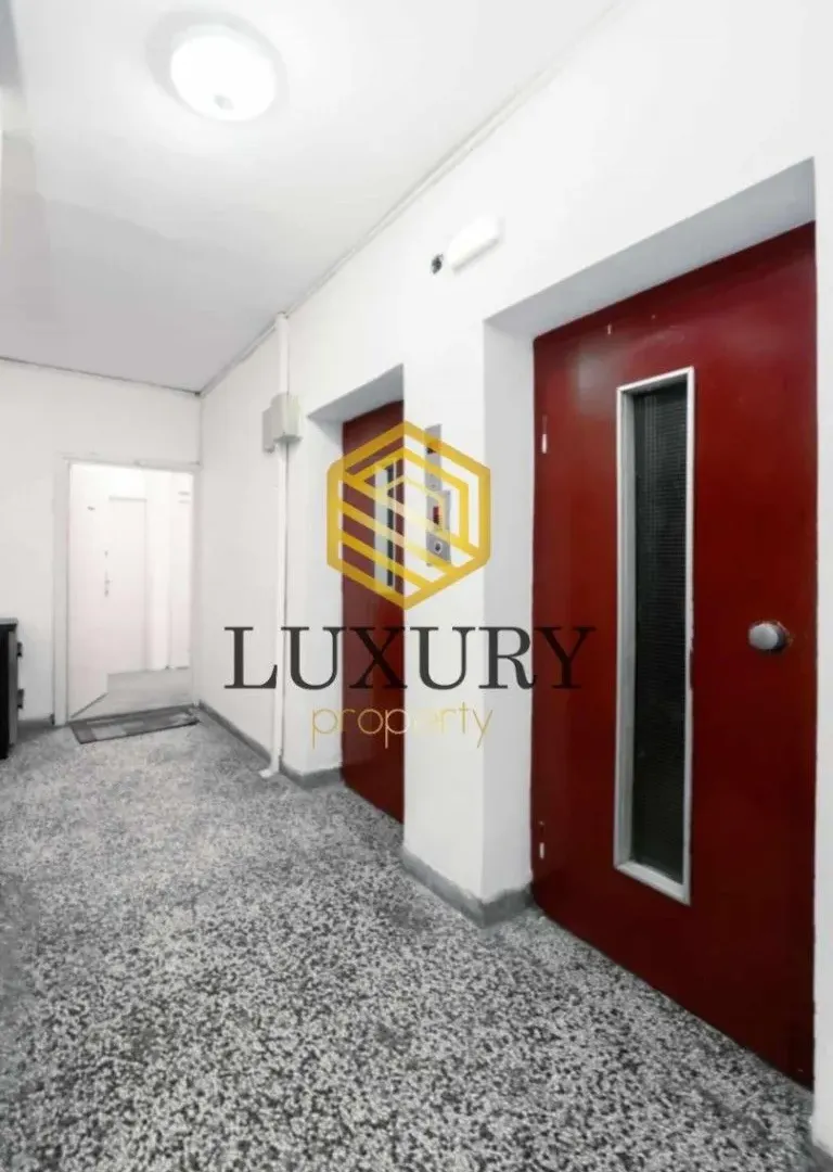 Prodaja, dvosoban stan, 70m², Gintaš, Podgorica