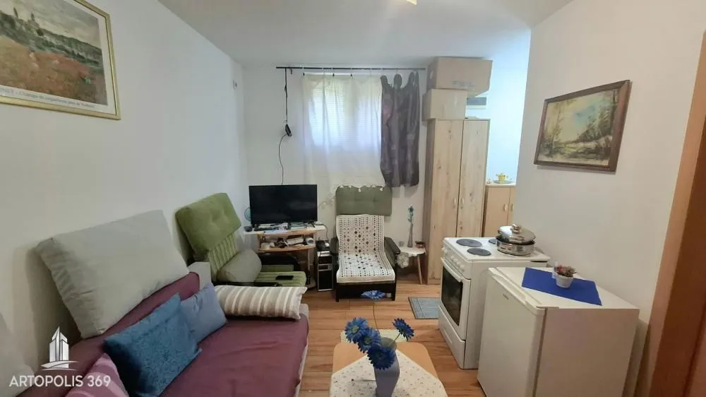 Prodaja, jednosoban stan, 17m², Zemun Novi Grad, Zemun Sve Podlokacije