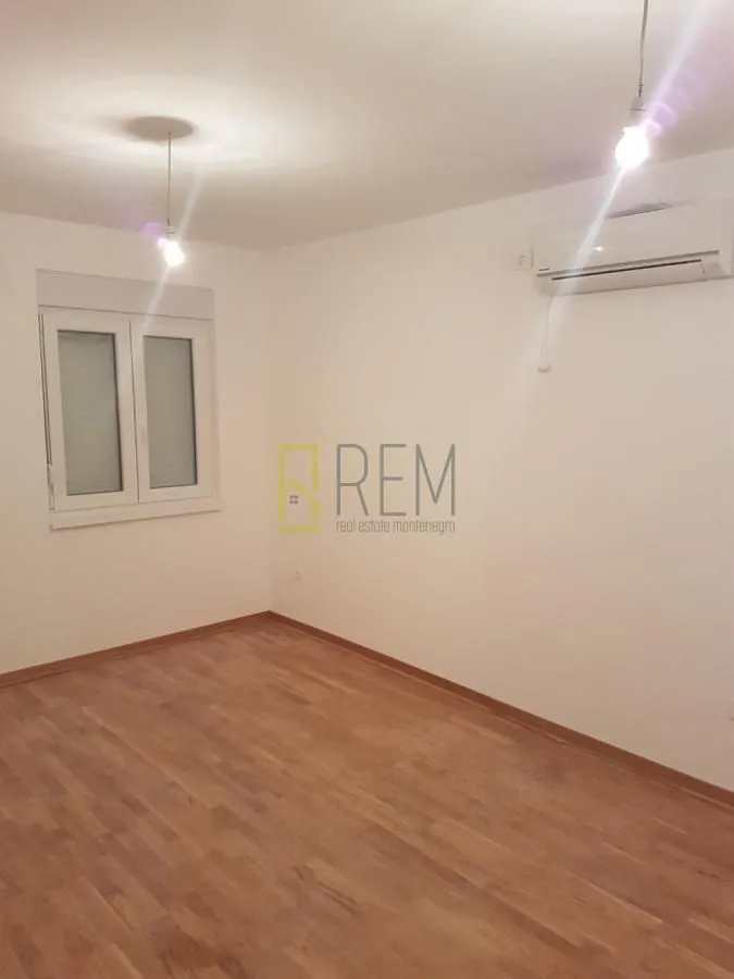 Rent, one bedroom apartment, 43m², City Kej, Podgorica