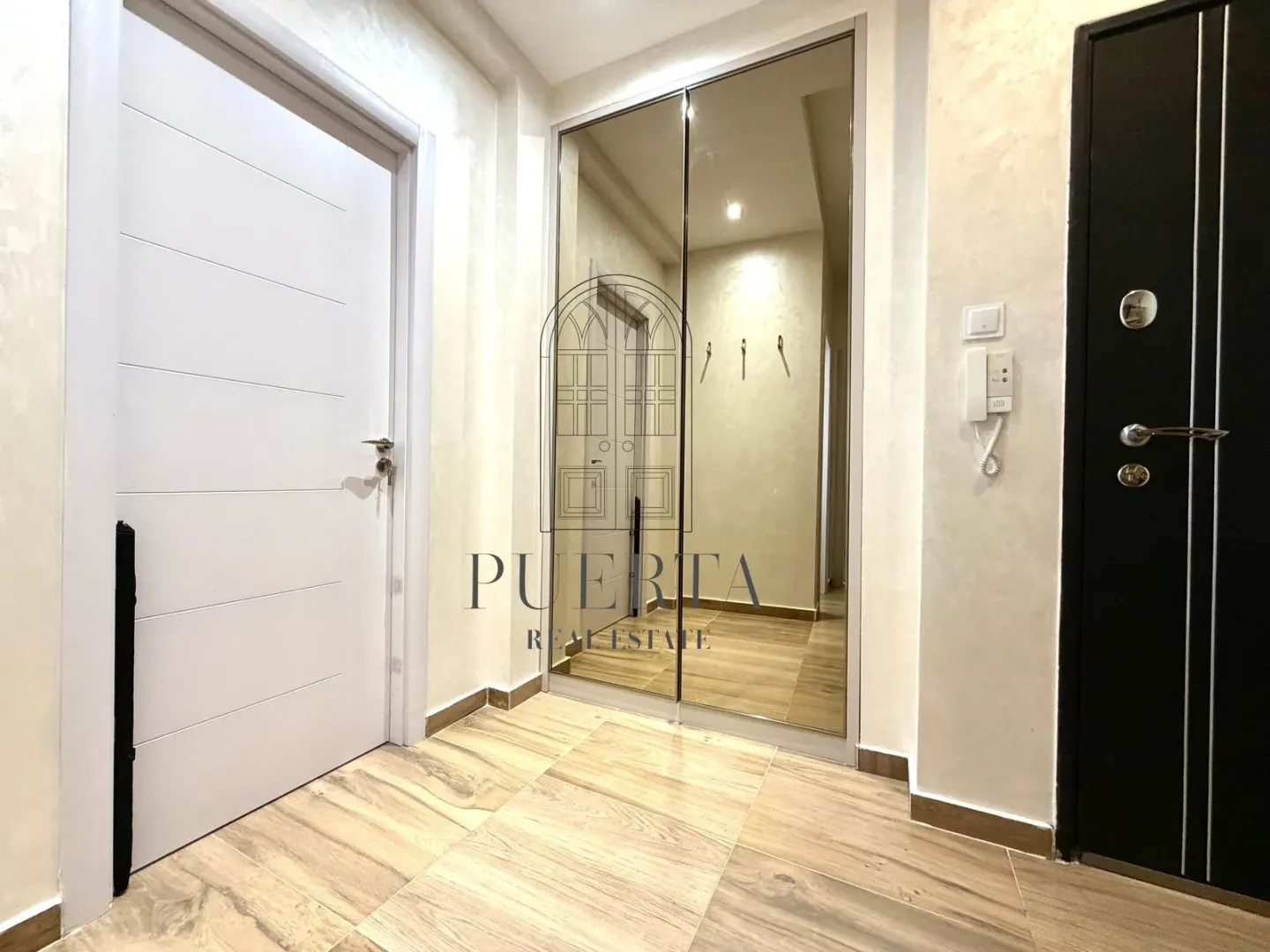 Prodaja, dvosoban stan, 79m², Zabjelo, Podgorica