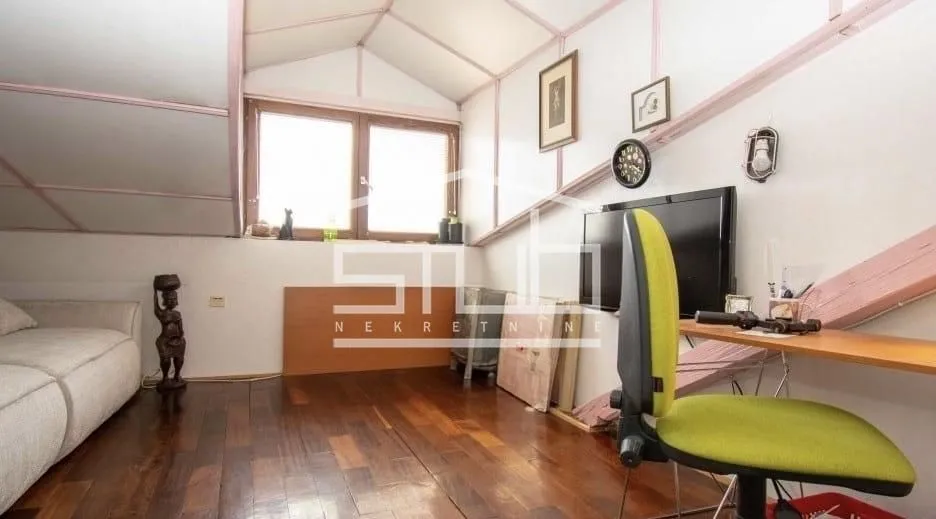 Sale, three bedroom apartment, 110m², Stari Grad, Beograd