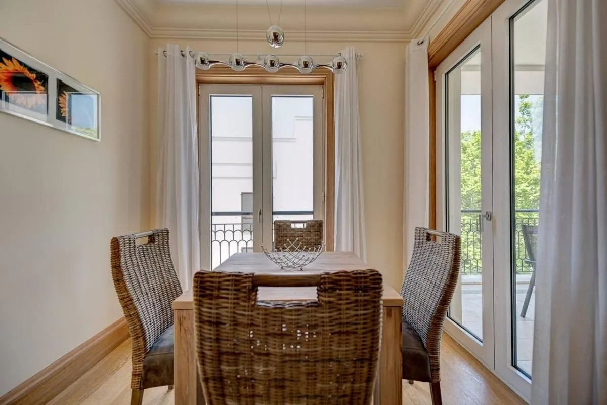 Rent, one bedroom apartment, 79m², Tivat, Crna Gora
