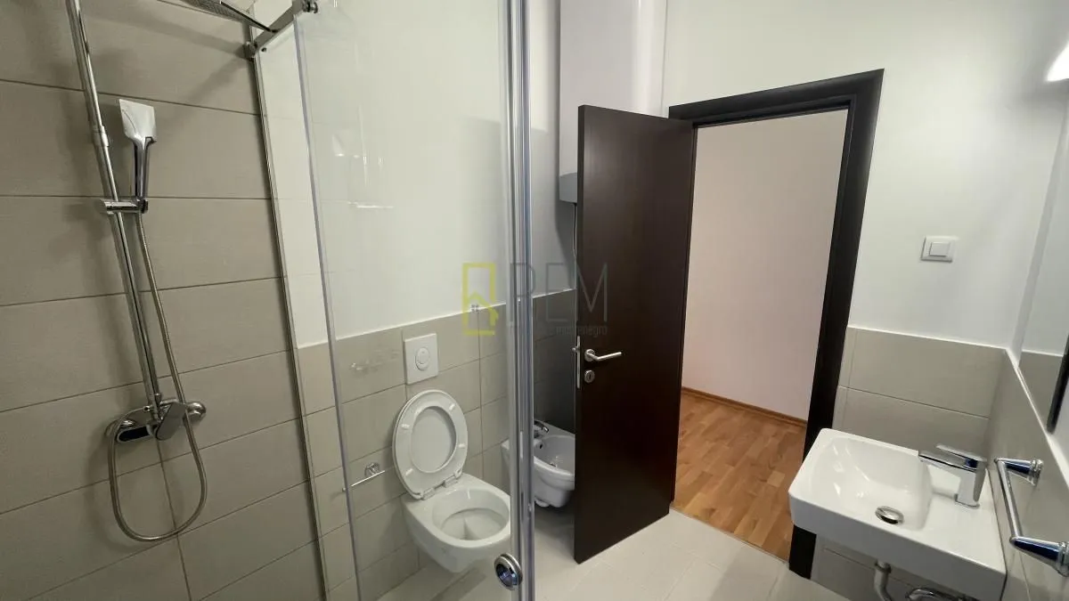 Prodaja, trosoban stan, 106m², Zagorič, Podgorica