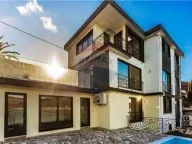 Izdavanje, kuća, 700m², Krašići, Tivat - image 30