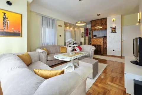 Rent, two bedroom apartment, 76m², Centar, Podgorica - image 4