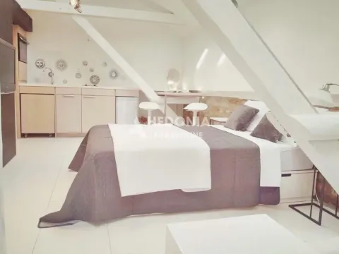 Rent, one bedroom apartment, 38m², Stari Grad, Beograd - image 2