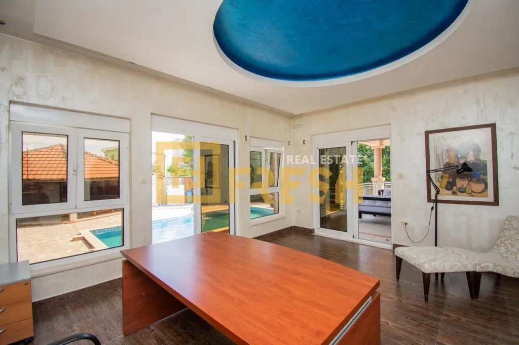 Rent, house, 330m², Zeta, Podgorica