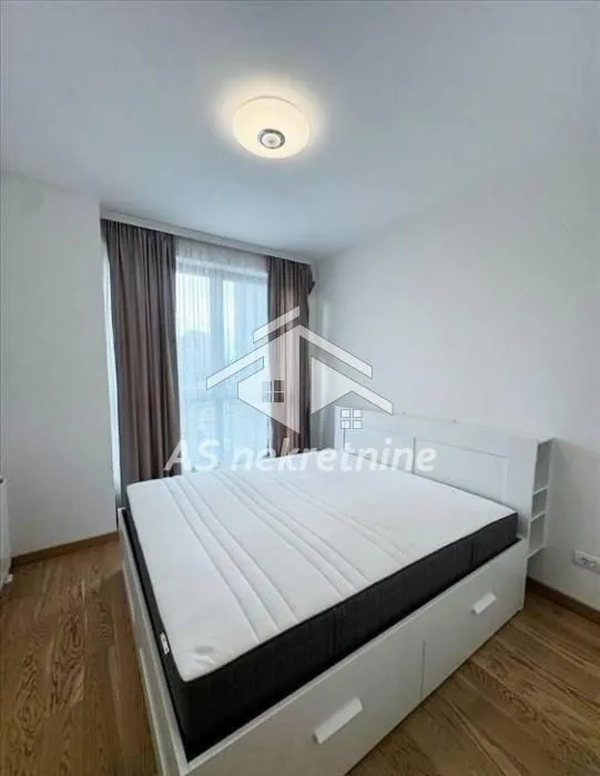 Prodaja, trosoban stan, 81m², Savski Venac, Beograd