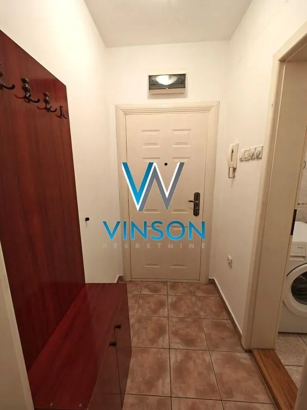 Izdavanje, jednosoban stan, 40m², Grbavica, Novi Sad Sve Podlokacije