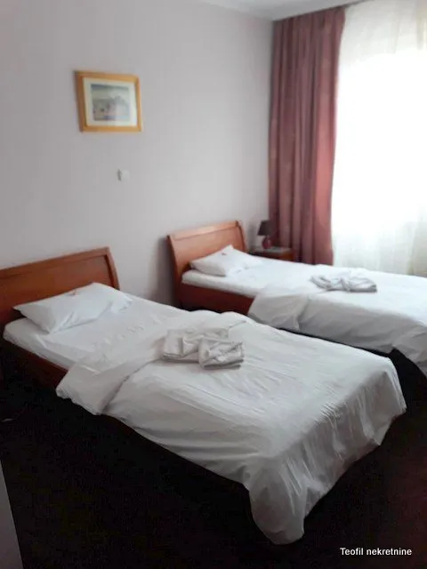 Sale, office space, 480m², Stara Pazova, Srbija