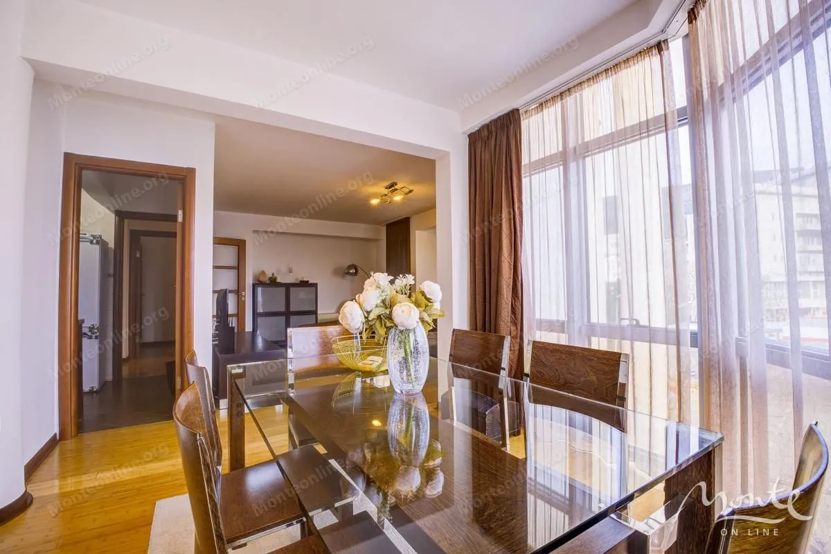 Sale, two bedroom apartment, 80m², Maine, Budva