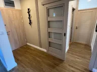 Izdavanje, dvosoban stan, 60m2, Centar, Bar