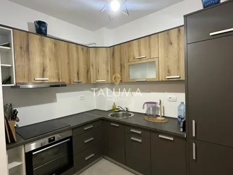 Izdavanje, jednosoban stan, 48m², City Kvart, Podgorica - image 7