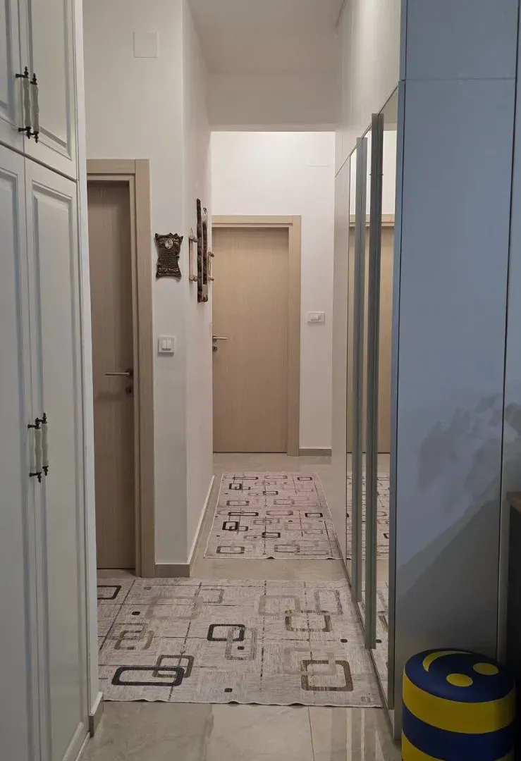Prodaja, dvosoban stan, 99m², Radanovići, Kotor