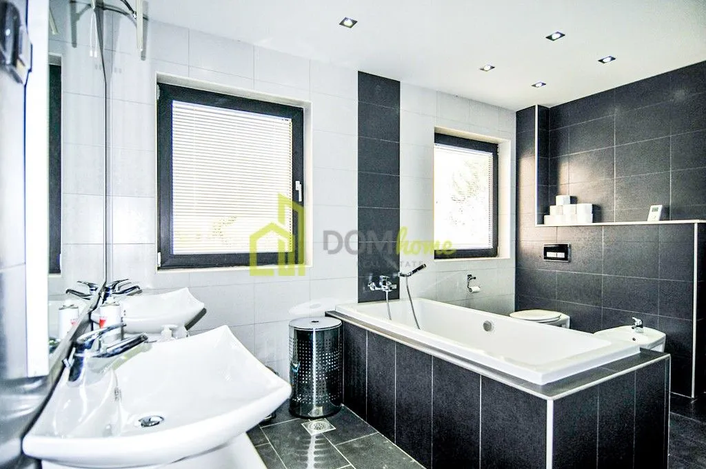 Prodaja, kuća, 369m², Tivat, Crna Gora