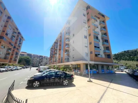 Izdavanje, jednosoban stan, 49m², City Kej, Podgorica - image 7