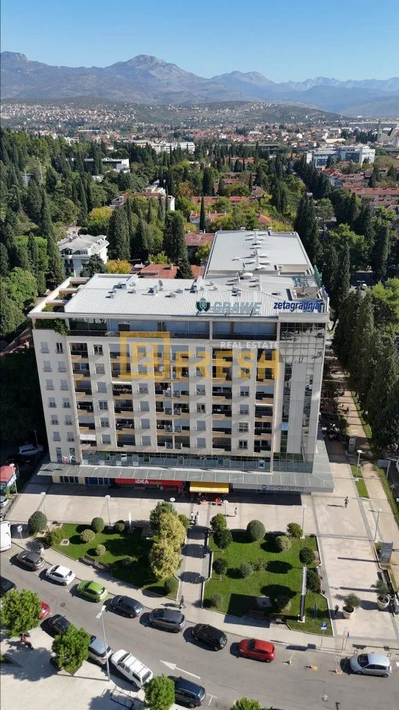 Izdavanje, poslovni prostor, 75m², Centar, Podgorica