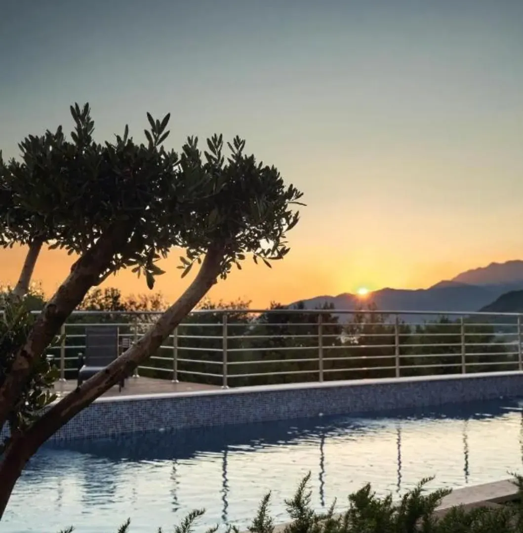 Izdavanje, jednosoban stan, 29m², Kavač, Kotor