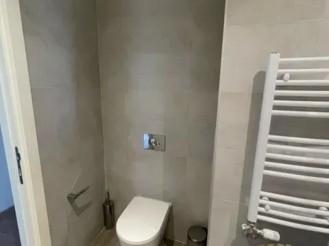 Izdavanje, trosoban stan, 83m², Savski Venac, Beograd - image 14