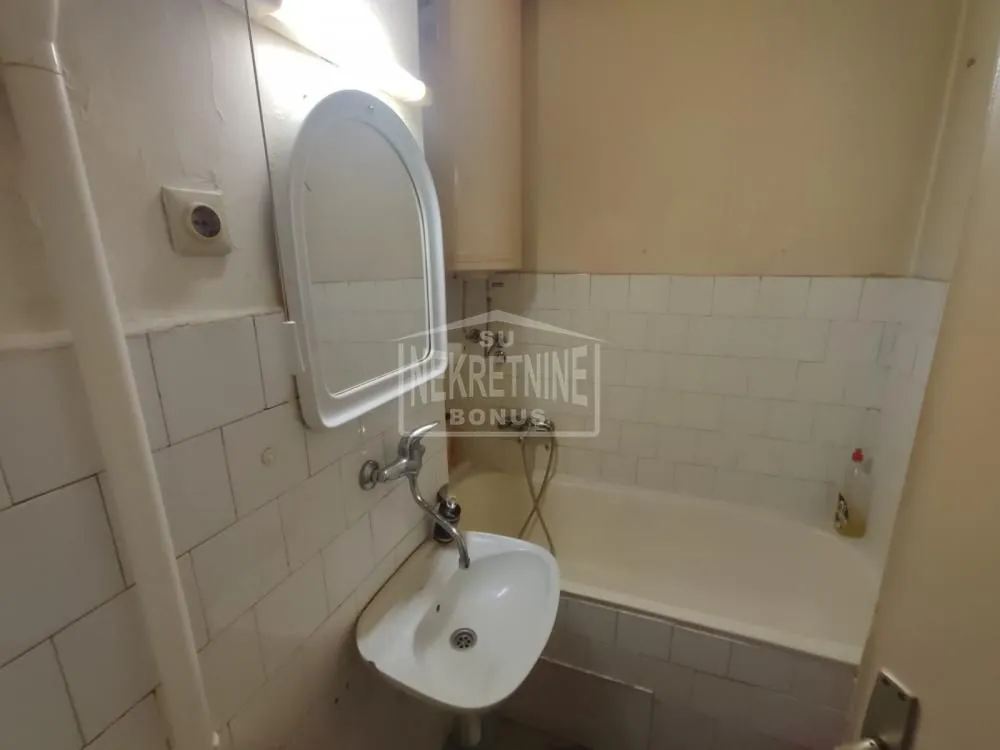 Prodaja, trosoban stan, 58m², Radijalac, Subotica