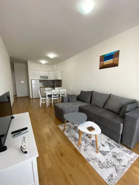 Rent, two bedroom apartment, 65m², Rafailovići, Budva