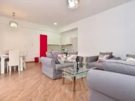 Izdavanje, dvosoban stan, 89m², Centar, Budva - image 3