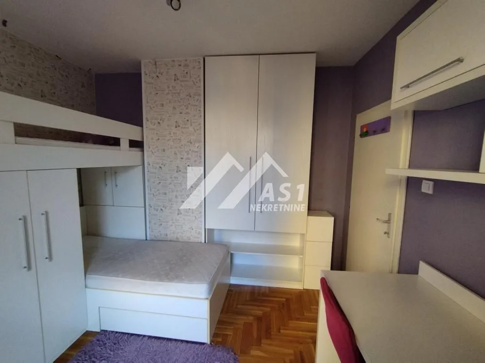 Izdavanje, dvosoban stan, 55m², Novo naselje, Novi Sad