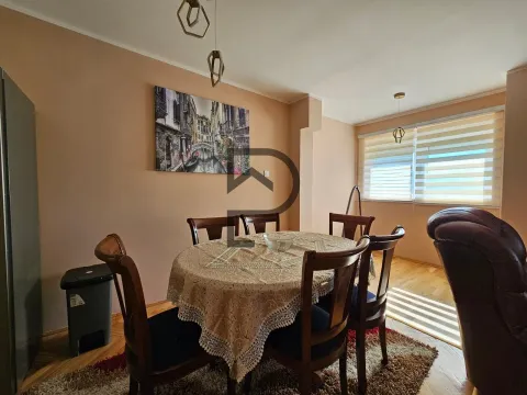Rent, two bedroom apartment, 70m², Blok 5, Podgorica - image 4