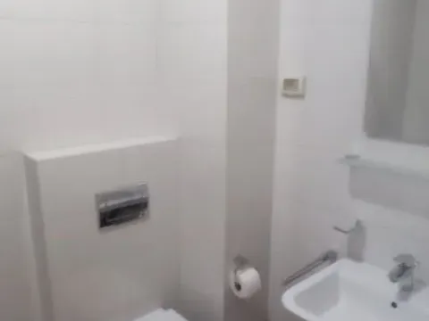 Izdavanje, jednosoban stan, 47m², City Kvart, Podgorica - image 6