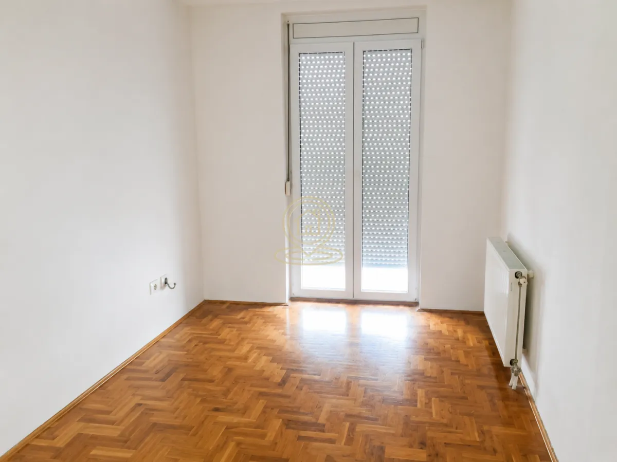 Izdavanje, dvosoban stan, 60m², Sajmište, Novi Sad