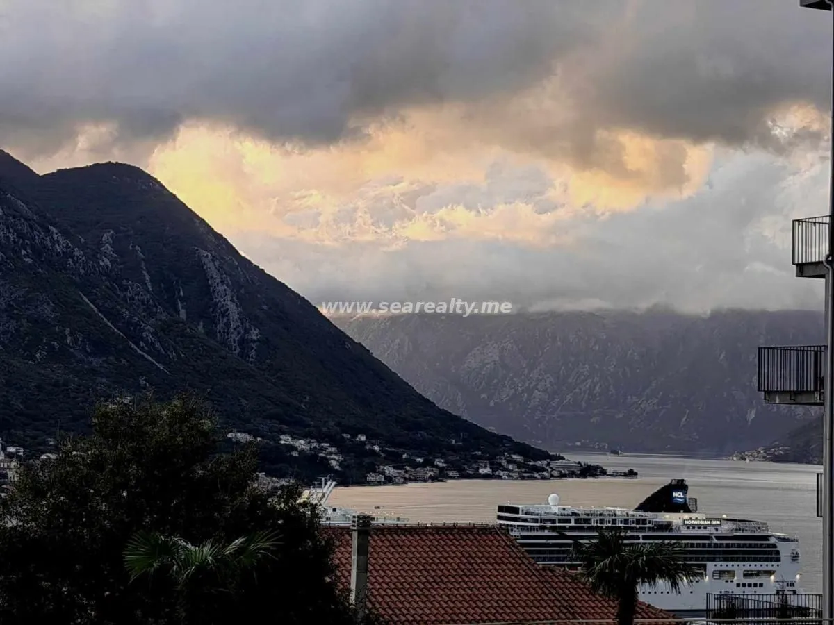 Prodaja, jednosoban stan, 52m², Kotor, Crna Gora