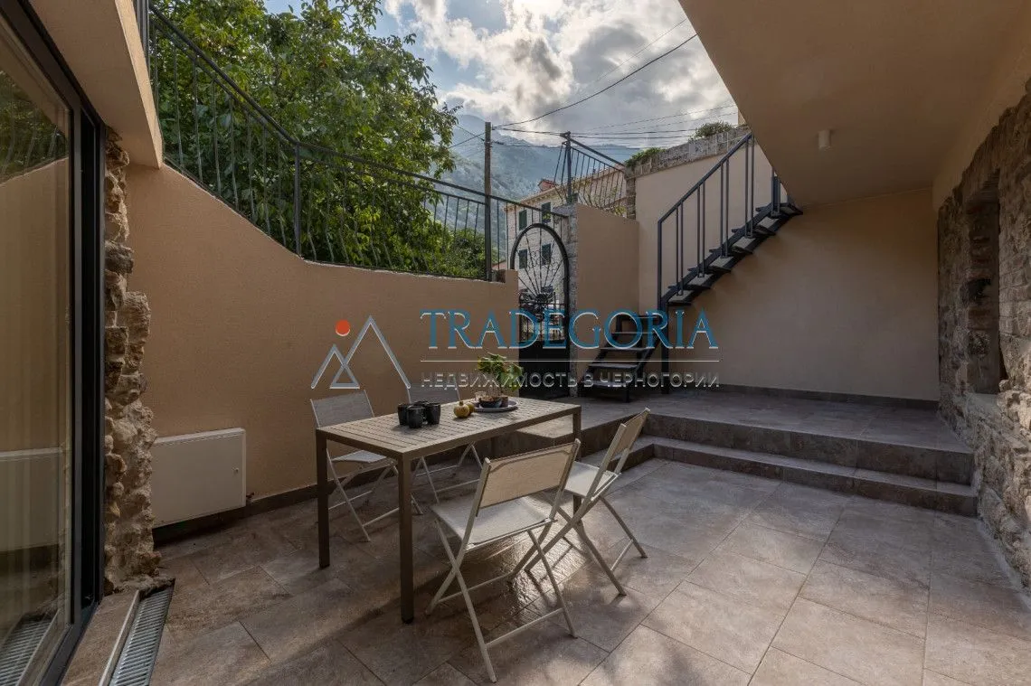 Prodaja, kuća, 170m², Škaljari, Kotor