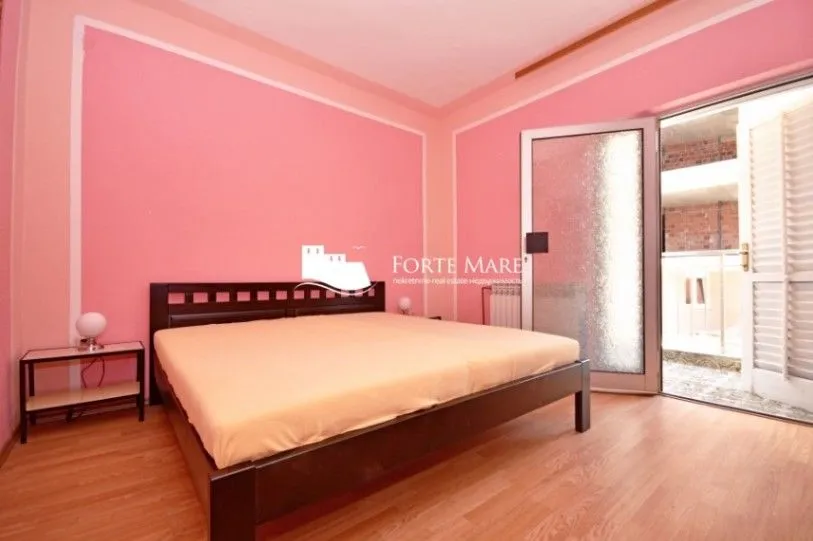 Prodaja, dvosoban stan, 79m², Đenovići, Herceg Novi