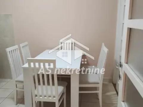 Izdavanje, trosoban stan, 80m², Lion, Zvezdara Sve Podlokacije - image 5