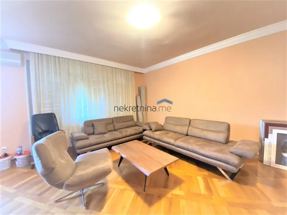 Rent, two bedroom apartment, 90m², Centar, Podgorica