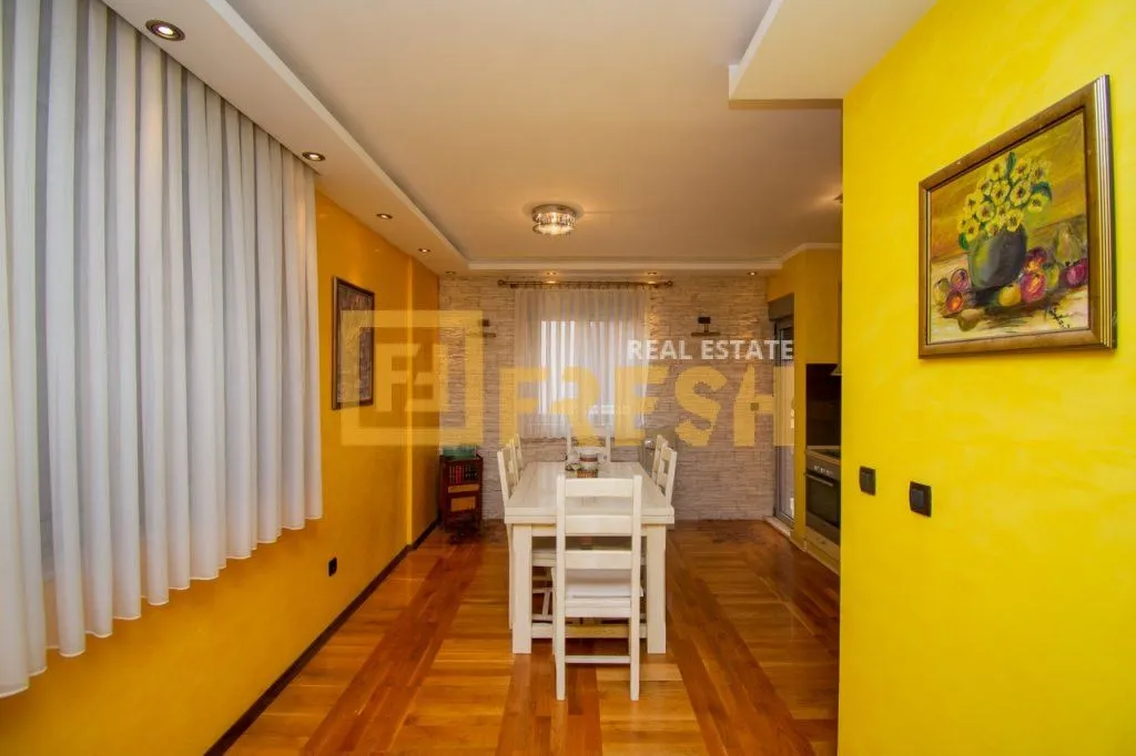 Prodaja, četvorosoban stan, 139m², Momišići, Podgorica